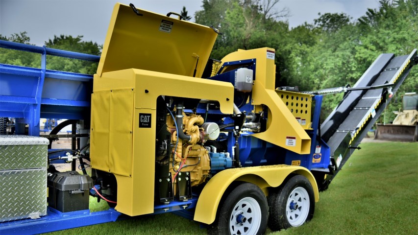 Firewood Processor with a Hinged Engine Cover